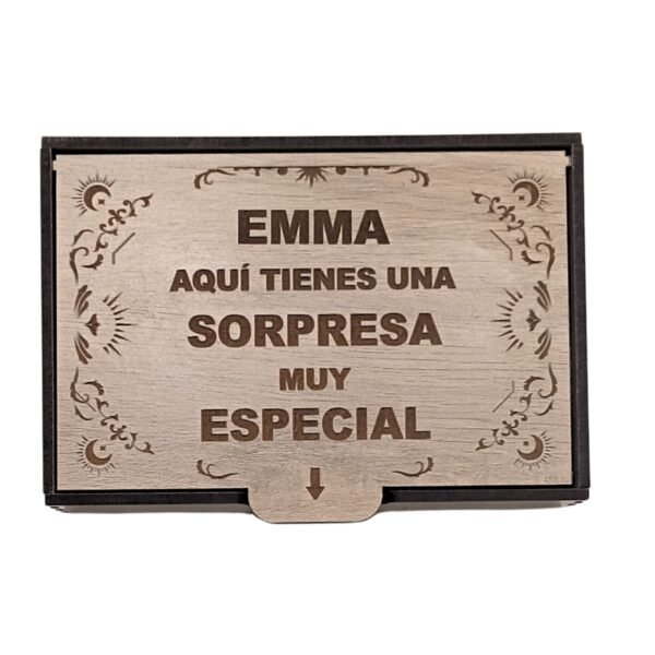Caja Sorpresa Warner personalizado roble