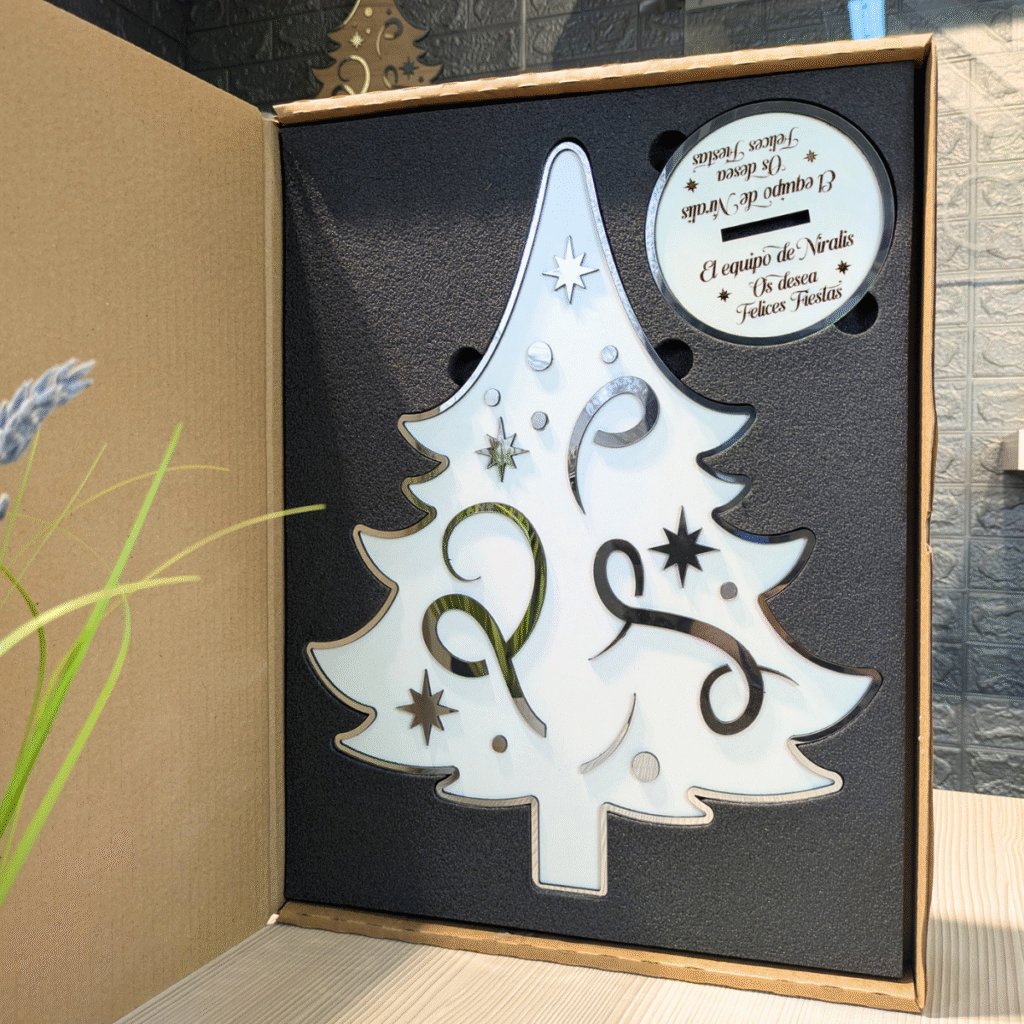 Arbol de navidad personalizado en madera